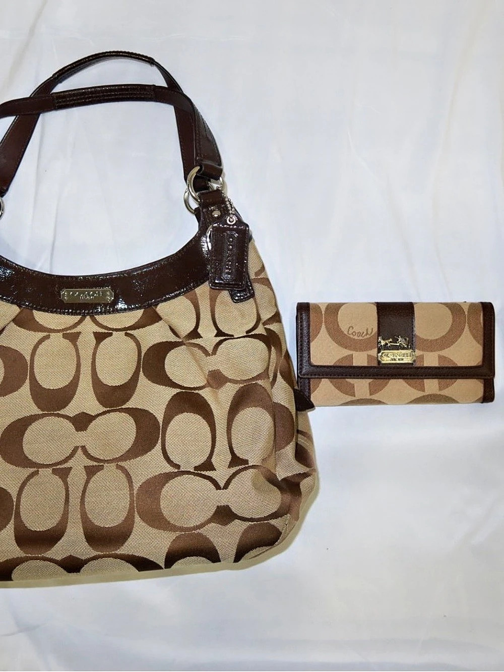 Coach Signature Shoulder Bag & Wallet Brown & Tan